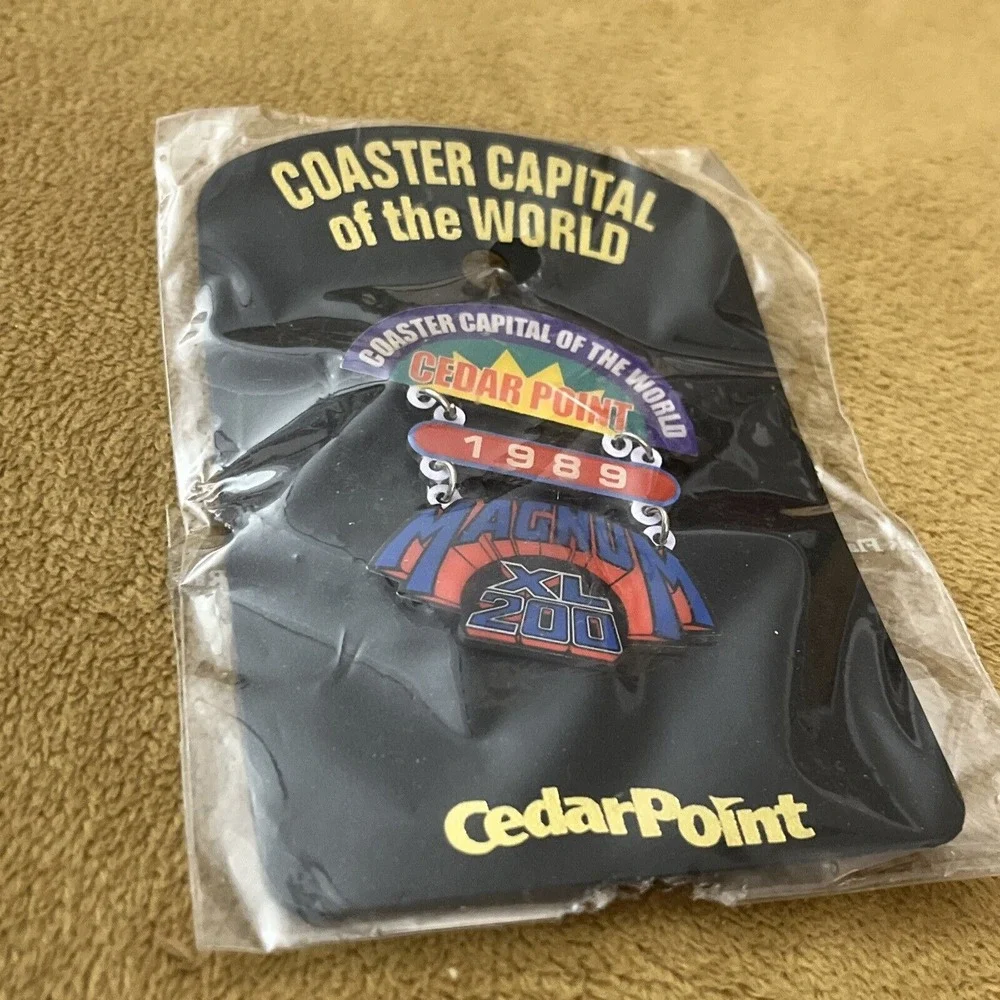 RARE Cedar Point 1989 Magnum XL 200 Collectible Souvenir‎ Lapel Hat Pin Vintage